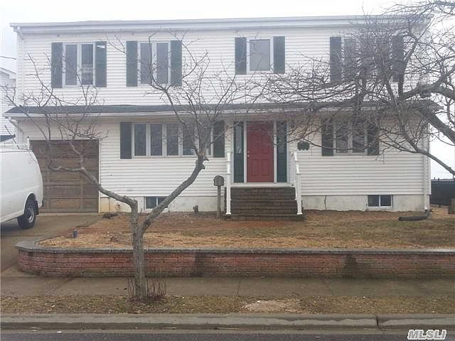 1st image of 60 Brockmeyer Dr