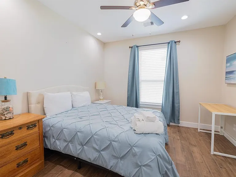 4129 Fort Bend Dr — Photo 14