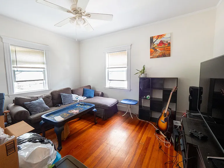 18 Winslow Rd #2 — Photo 5