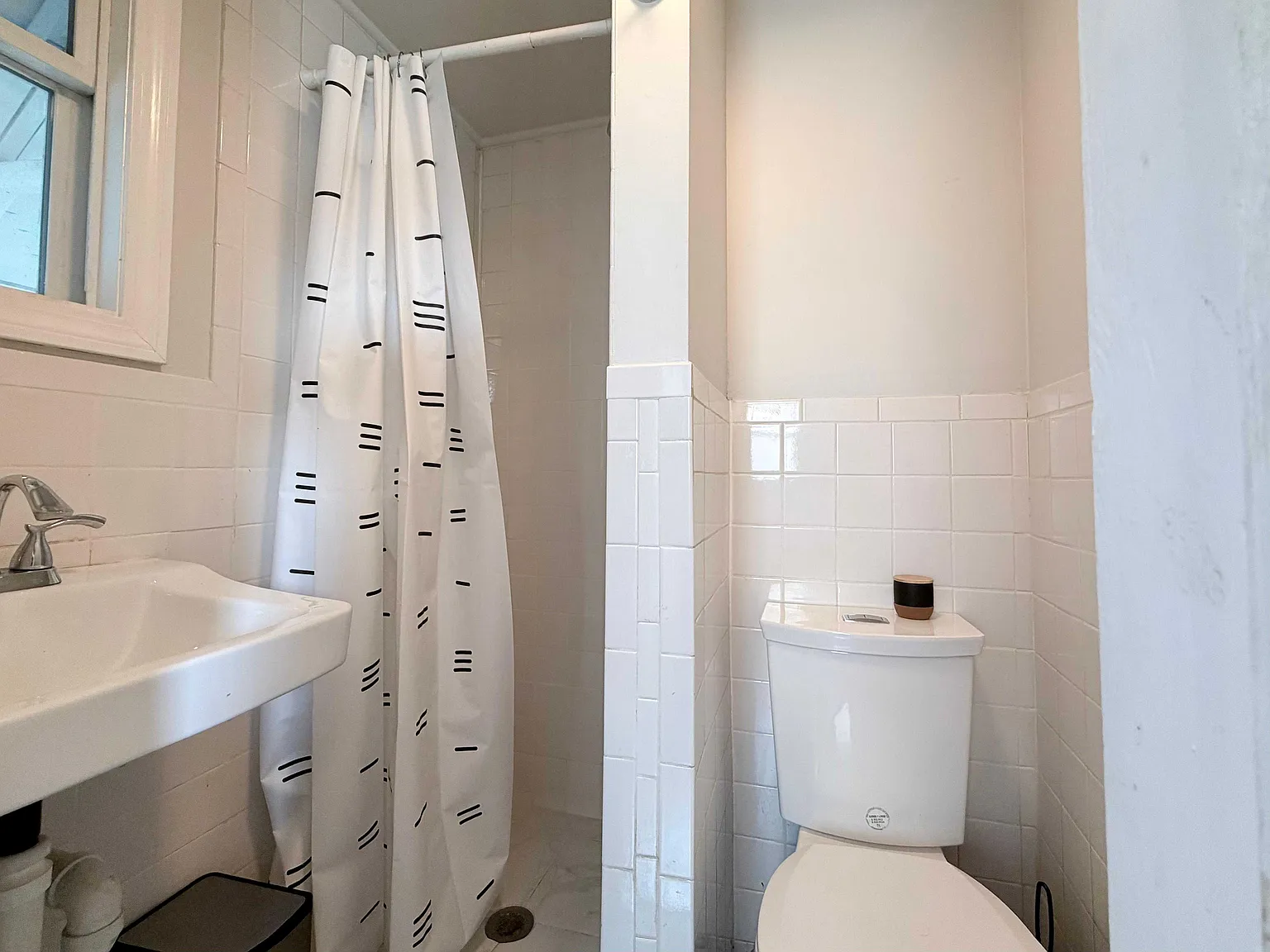 3 bed, $3,995 — Photo 4