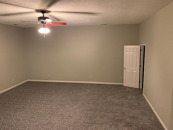 5th image of 1055 Deep Woods Dr