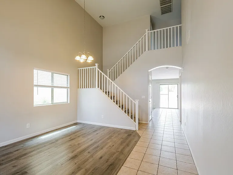 3202 S Justin Dr — Photo 6
