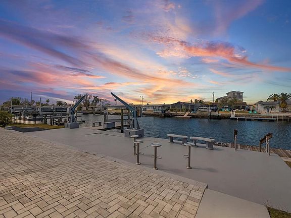 3rd image of 12809 4th Isle