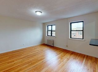 20-55 Crescent St #2AA, Astoria, NY 11105