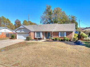 3204 W Woodlane Dr, Midwest City, OK 73110