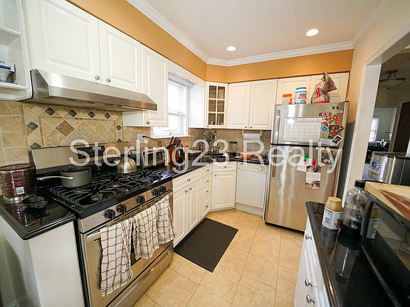 4th image of 36-09 30th St #3A