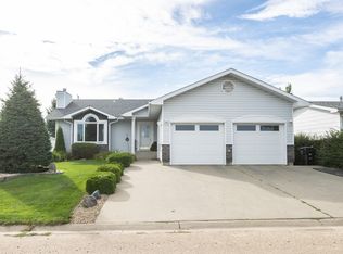5706 43rd St, Barrhead, AB T7N 1K4