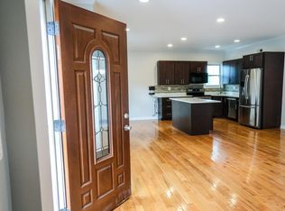 655 16th St NE #B, Washington, DC 20002