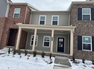1403 Knox Crest Ln, Lebanon, TN 37090