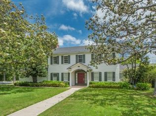 526 N Canon Dr, Beverly Hills, CA 90210