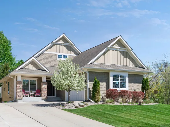 3711 Talero Curv, Chaska, MN 55318