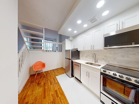 5th image of 403 E 87th St APT 5B