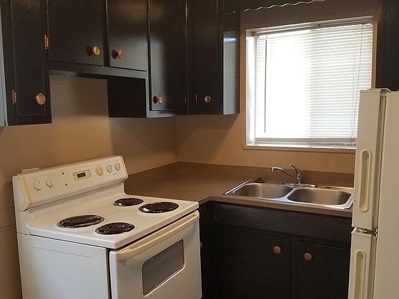 4th image of 3062 W Colorado Ave