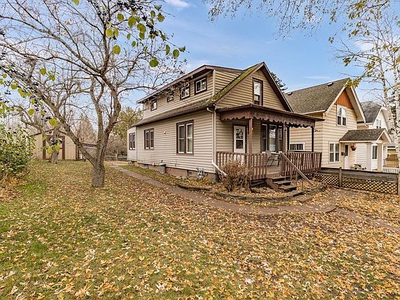 3rd image of 434 N 84th Ave W