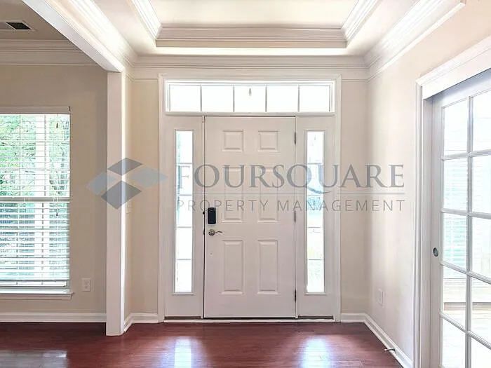 1016 Hildebran Ln — Photo 9