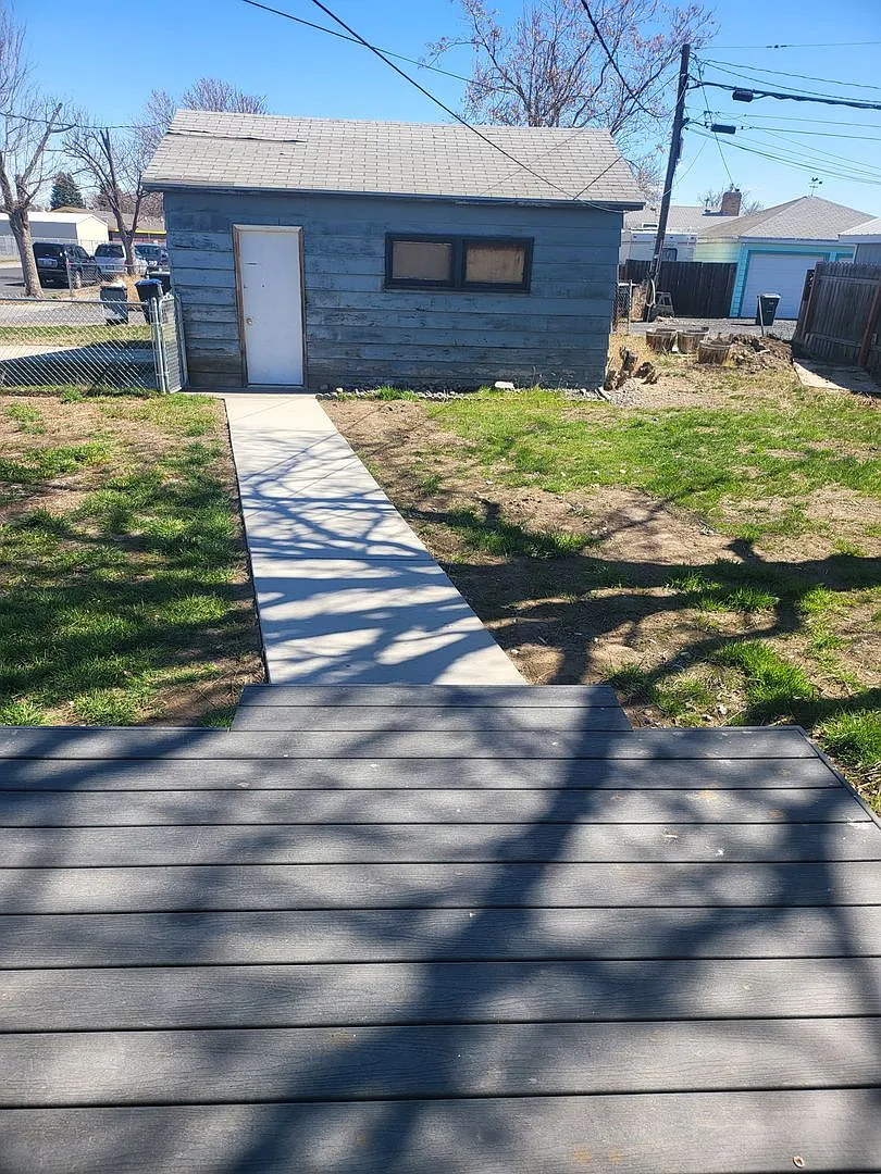2 bedroom 1 bath house with Detached garage centrally located in Moses Lake — Photo 4