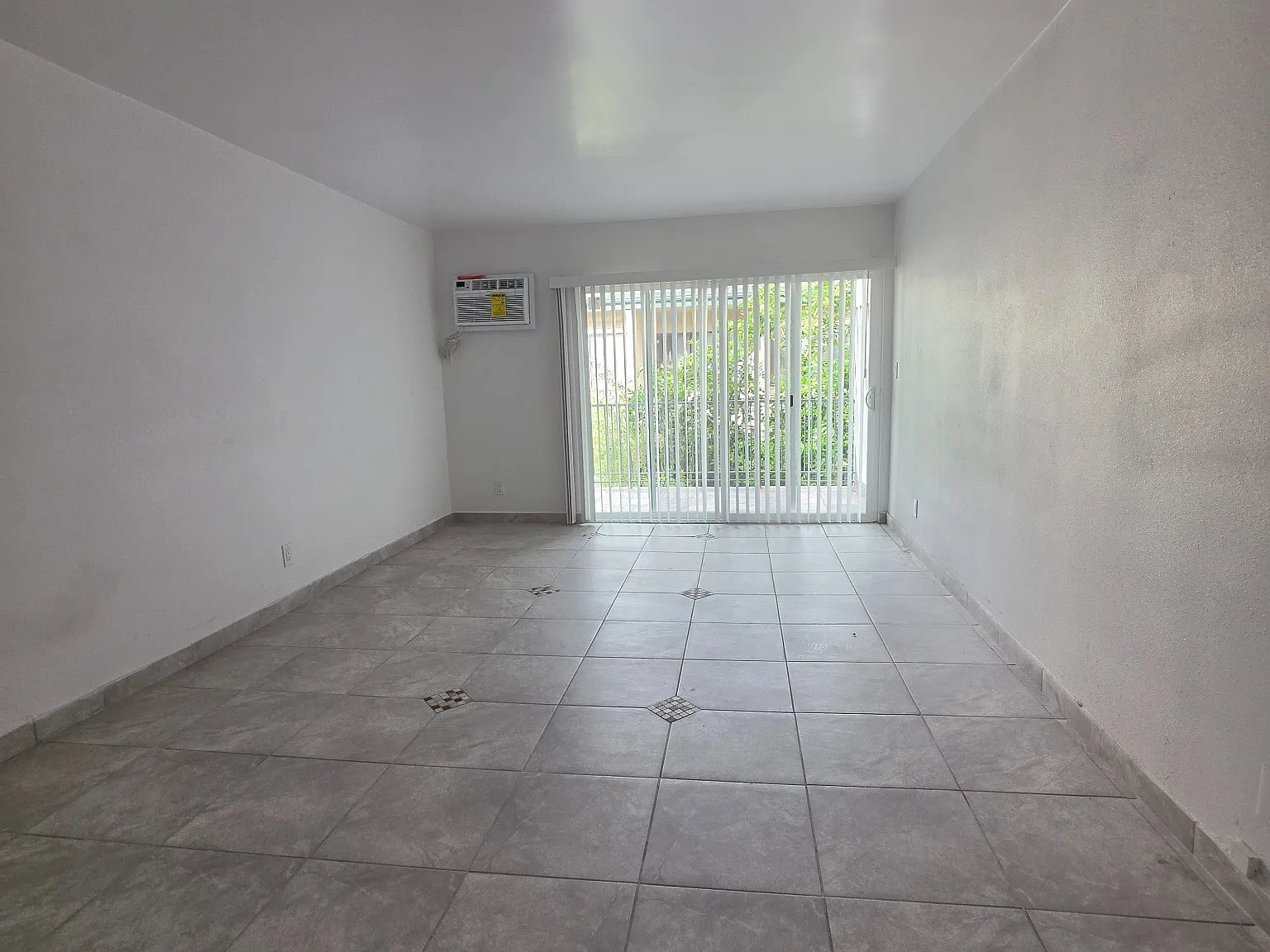 15411 Chase Studio - 21 — Photo 3