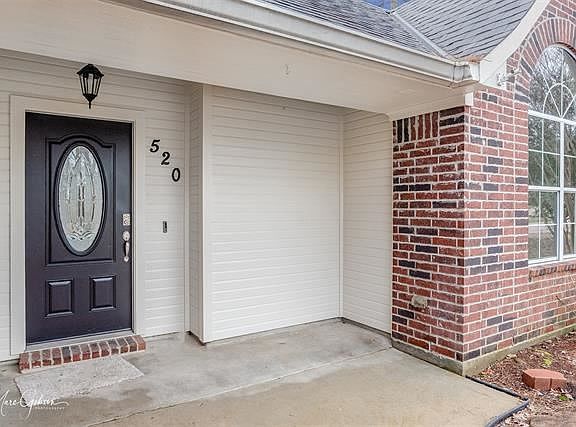 2nd image of 520 Amberwood Dr