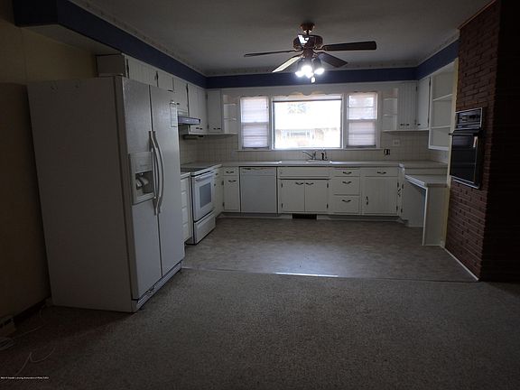5th image of 103 Cambridge Dr
