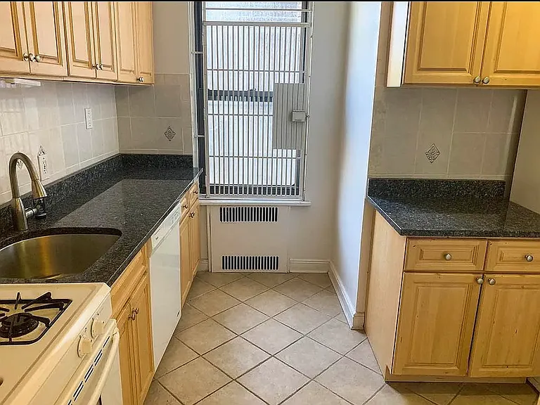 98-120 Queens Blvd #3J — Photo 8