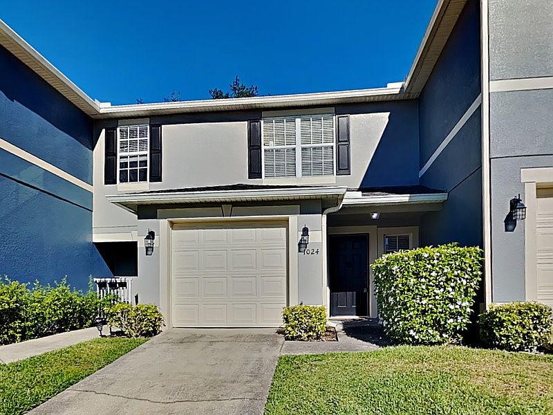 1st image of 1024 Coquina Rock St