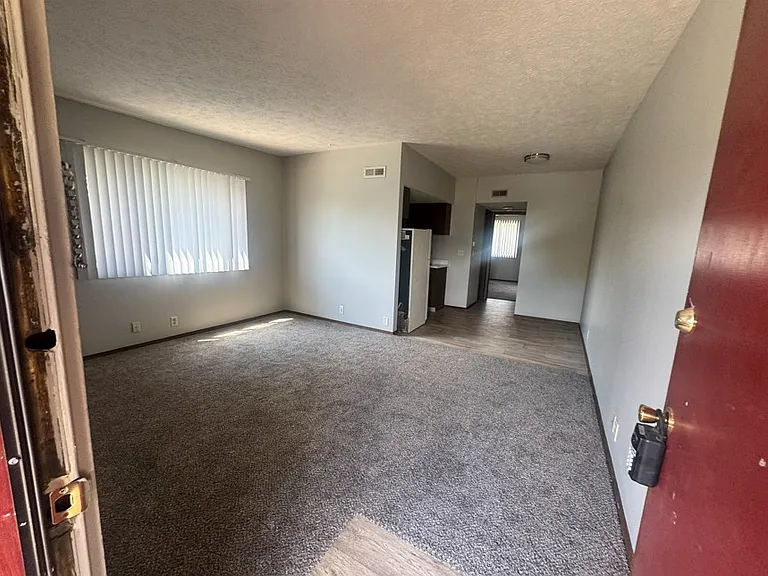 341 S 27th St #10 — Photo 2