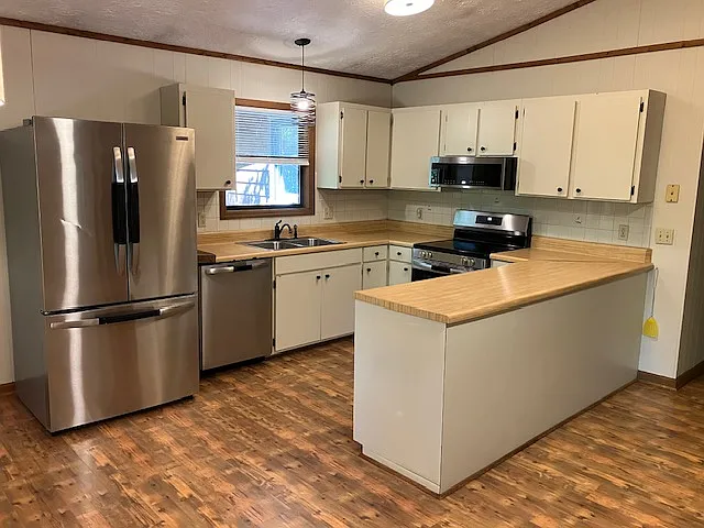 921 Black Branch Rd — Photo 10