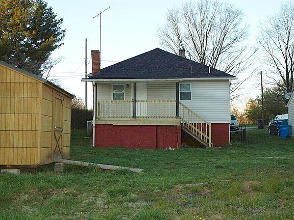 4th image of 3926 Dakota Ave NW