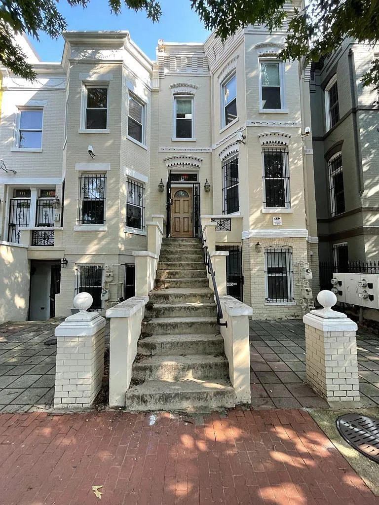 1 bed, 700 sqft, $2,900 — Photo 1