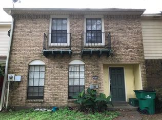 2420 Oxford Pl, Gretna, LA 70056