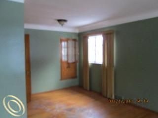 5th image of 23010 Wildwood Ave