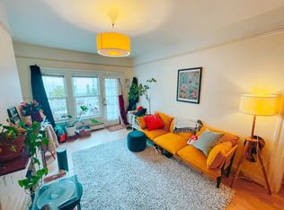 119 Carl St #2, San Francisco, CA 94117