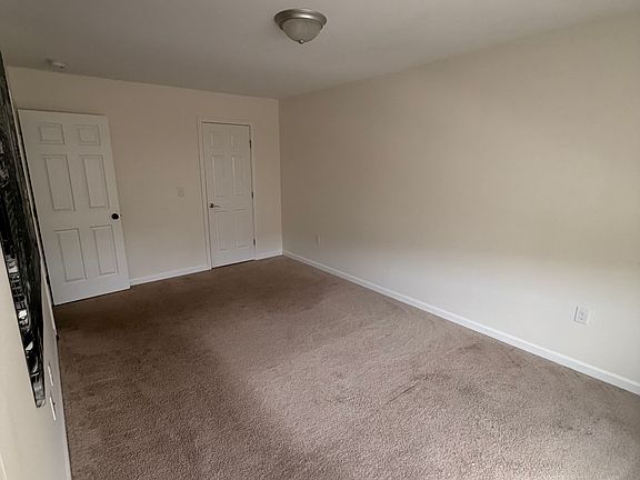 2nd image of 1021 Baldwin Commons Dr #1021
