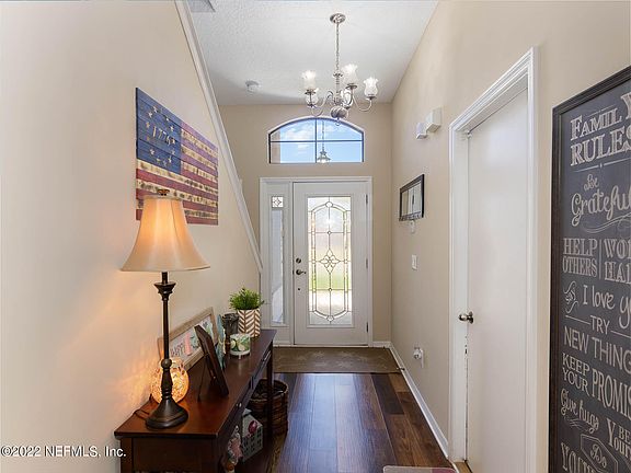 3rd image of 14114 W DEVAN LEE Drive