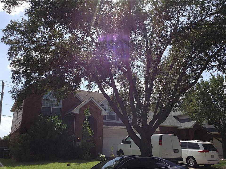 1st image of 16403 Red Oak Dr