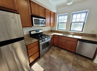 4816 N Hermitage Ave APT 2, Chicago, IL 60640