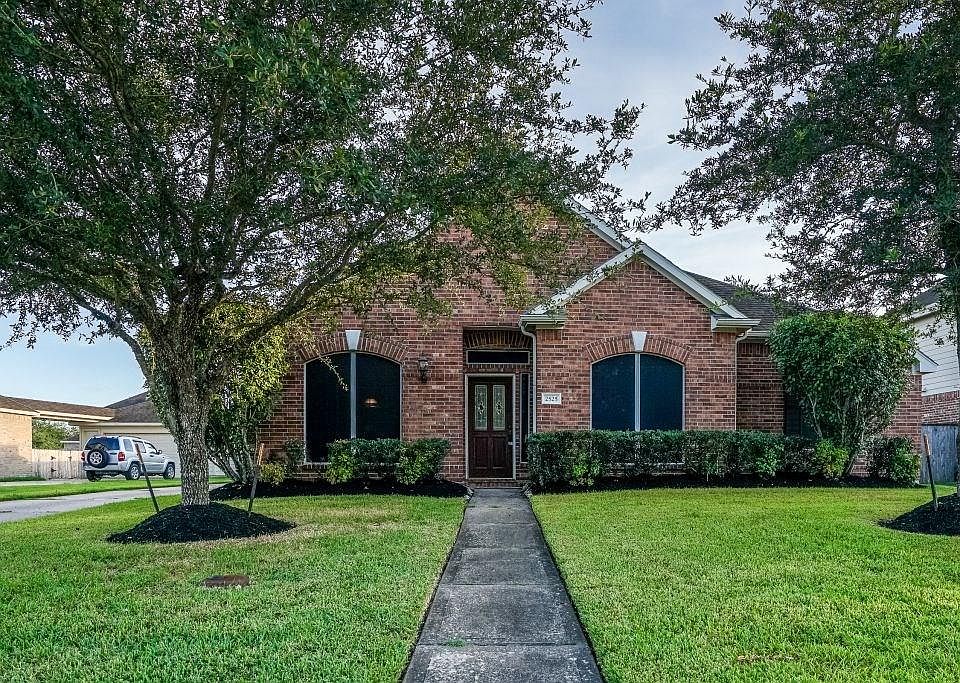 1st image of 2525 Attwater Way