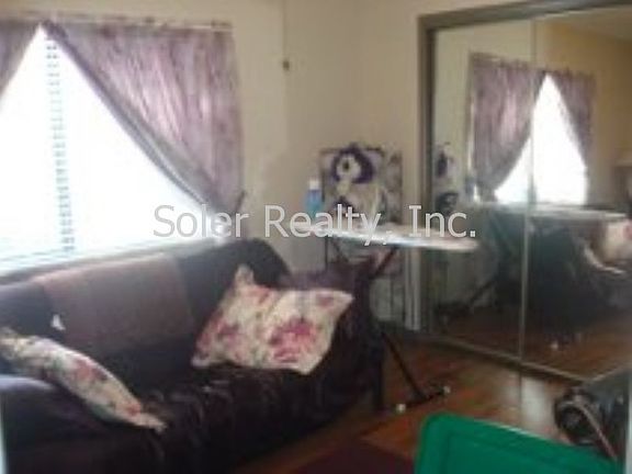 2nd image of 196 Sandlewood Trl