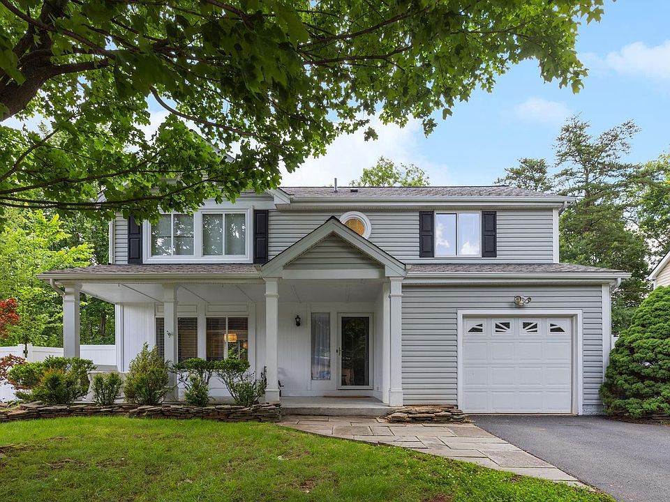 1st image of 352 Samantha Dr