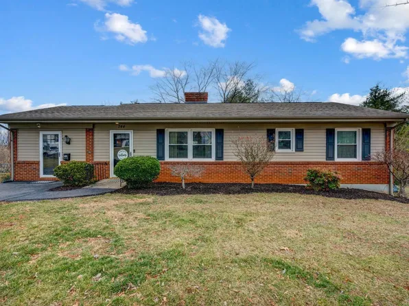 744 Sandusky Dr, Lynchburg, VA 24502