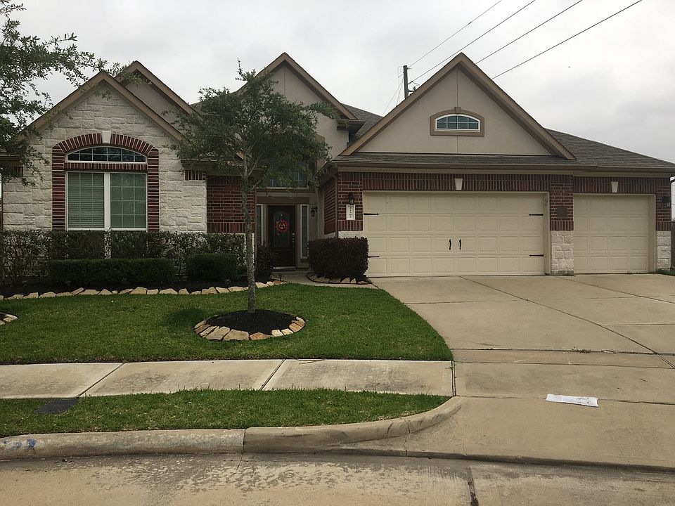1st image of 21302 Hawkley Dr