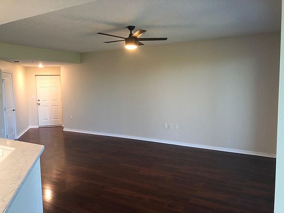 3rd image of 10851 Mangrove Cay Ln NE APT 514