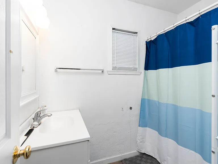 209 Chancellor St #A — Photo 12