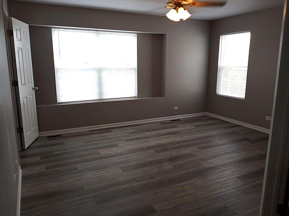2nd image of 1814 Parkside Dr