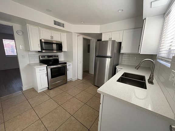 3rd image of 1503 W Missouri Ave #12