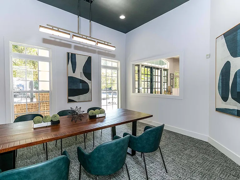 The Jackson Apartments — Photo 15
