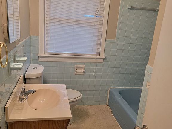 4th image of 4803 Sanburne Pkwy