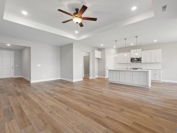 3rd image of 109 Lucy Lynn Blvd