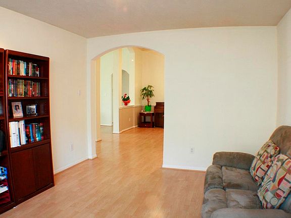5th image of 5135 Cypress Spring Dr