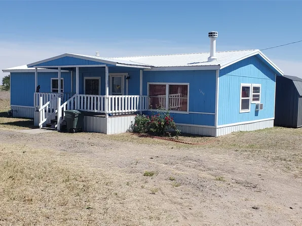 1011 E Beeson Rd, Dodge City, KS 67801